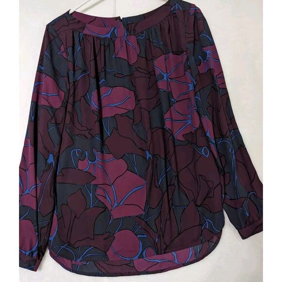 Loft blouse MSRP $59 see Photos For Measurements Polyester Easy Care Bust 44" - Picture 12 of 12